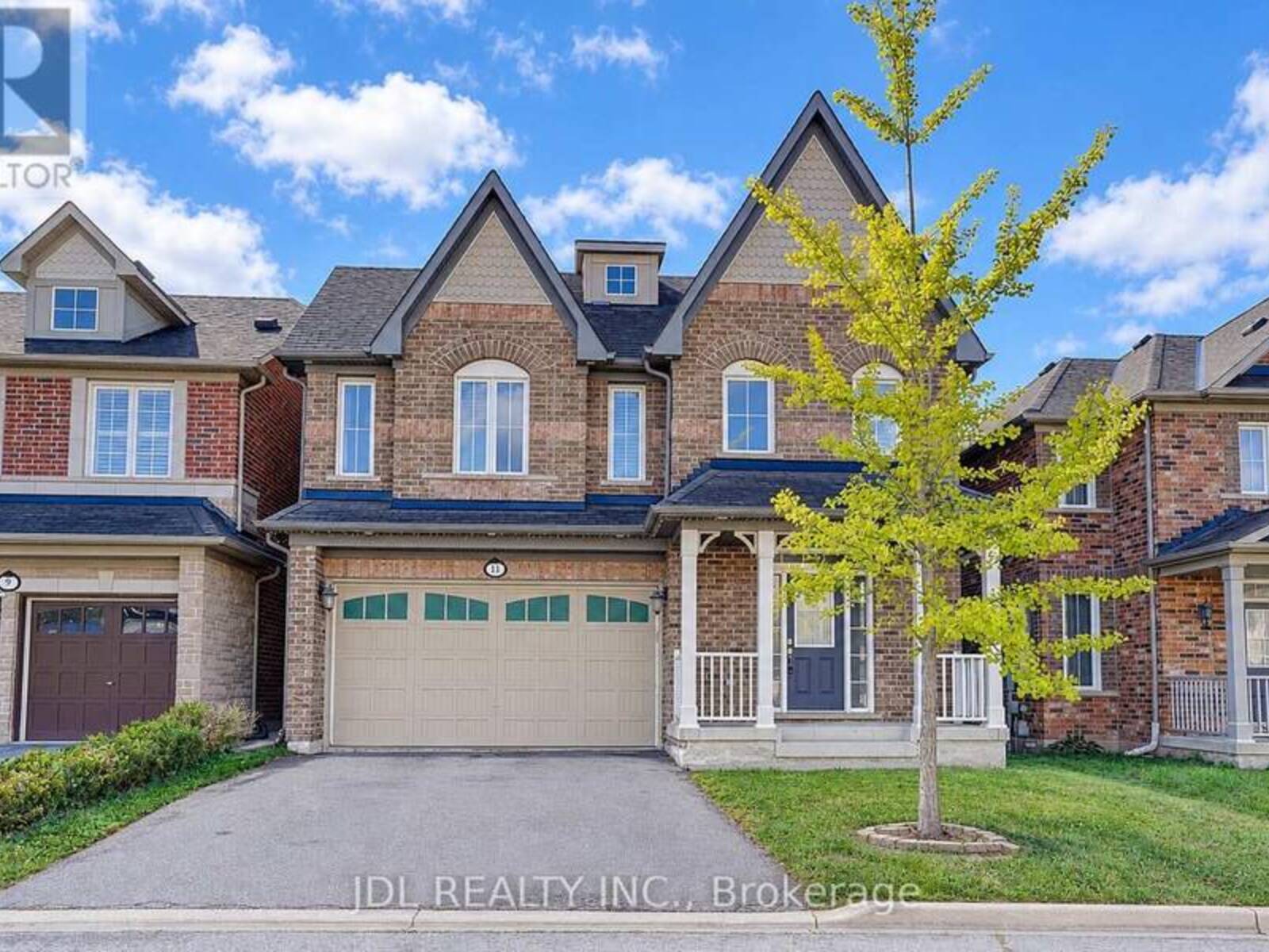 11 HERBERT WALES CRESCENT, Markham, Ontario L6C 0G1