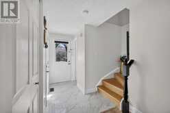 122 MOSS PLACE | Guelph Ontario | Slide Image Four