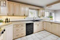251 CHALFIELD LANE | Mississauga Ontario | Slide Image Ten