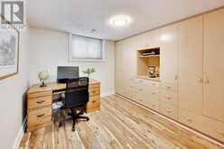 251 CHALFIELD LANE | Mississauga Ontario | Slide Image Sixteen