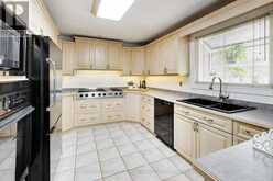 251 CHALFIELD LANE | Mississauga Ontario | Slide Image Nine