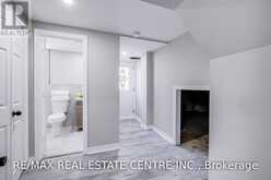 2134 MEADOWBROOK ROAD | Burlington Ontario | Slide Image Thirty