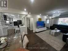 71 SANDRIFT SQUARE | Toronto Ontario | Slide Image Nine