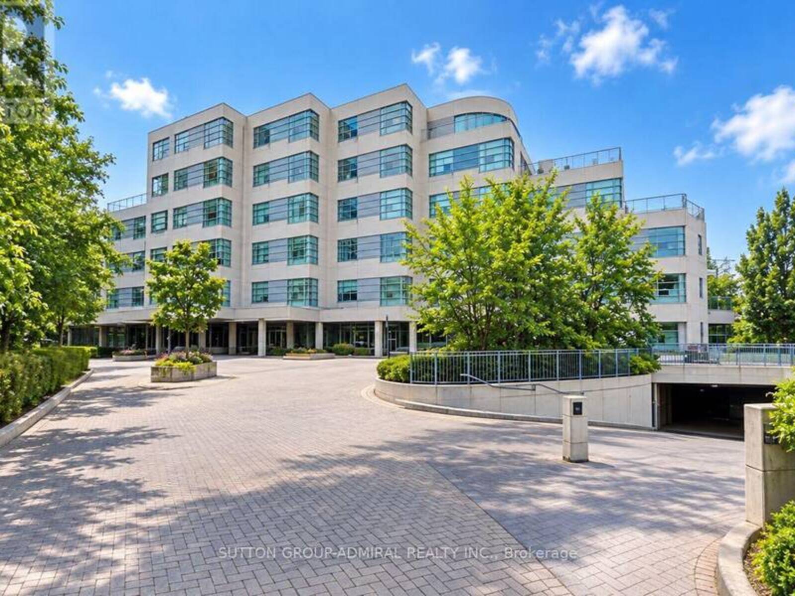 102 - 1 WATERGARDEN WAY, Toronto, Ontario M2K 2Z7
