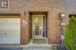 25 - 11 PLAISANCE ROAD | Richmond Hill Ontario | Slide Image Three