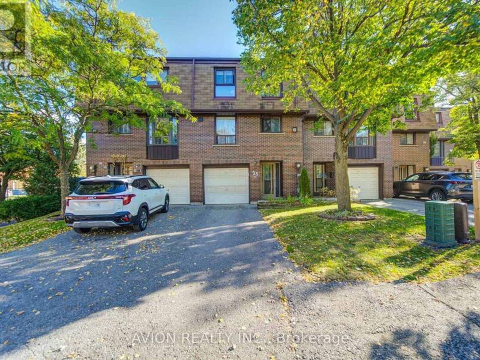 25 - 11 PLAISANCE ROAD, Richmond Hill, Ontario L4C 5H1