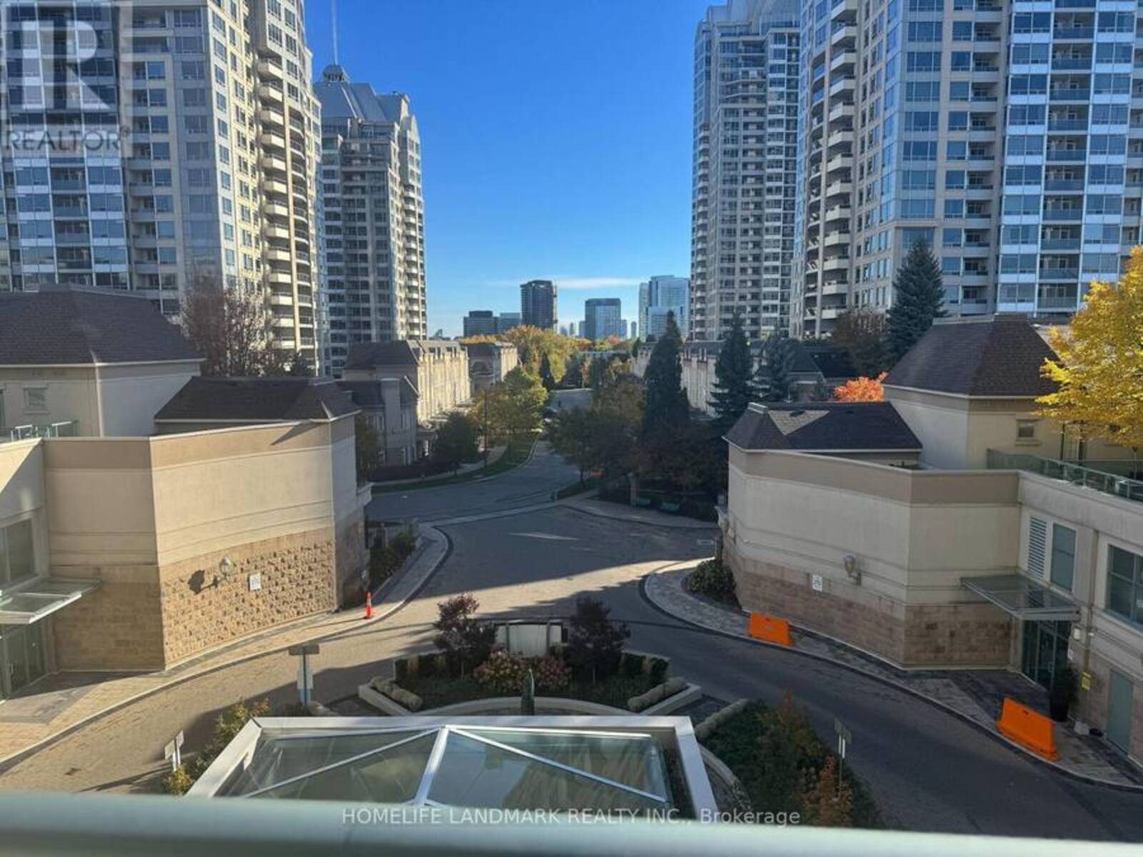 # 405 - 17 BARBERRY PLACE, Toronto, Ontario M2K 3E2