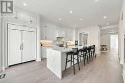 181 MILKY WAY DRIVE | Richmond Hill Ontario | Slide Image Thirteen