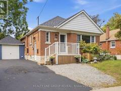 890 GRIERSON STREET Oshawa Ontario, L1G 5J9