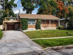28 ALEXANDER AVENUE Barrie Ontario, L4M 2B4