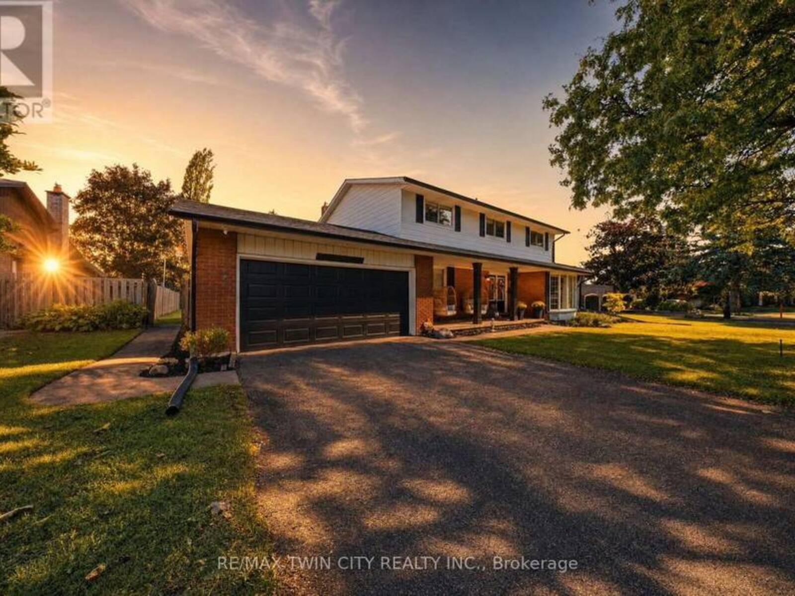 25 CEDARLAND DRIVE, Brantford, Ontario N3R 6G9
