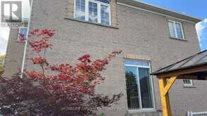 371 DOWSON LOOP | Newmarket Ontario | Slide Image Seventeen
