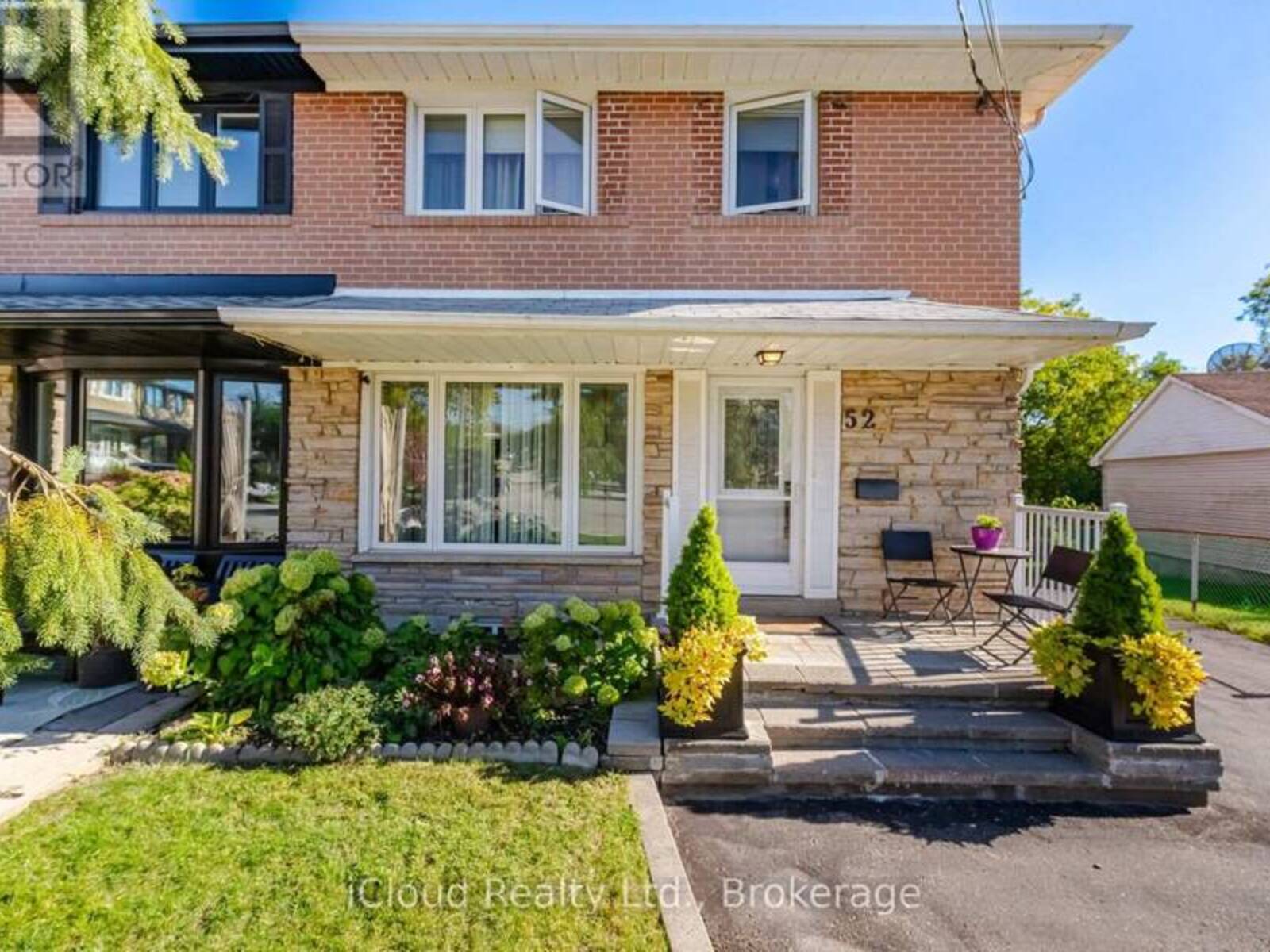 52 BENGAL COURT, Toronto, Ontario M3L 1X9