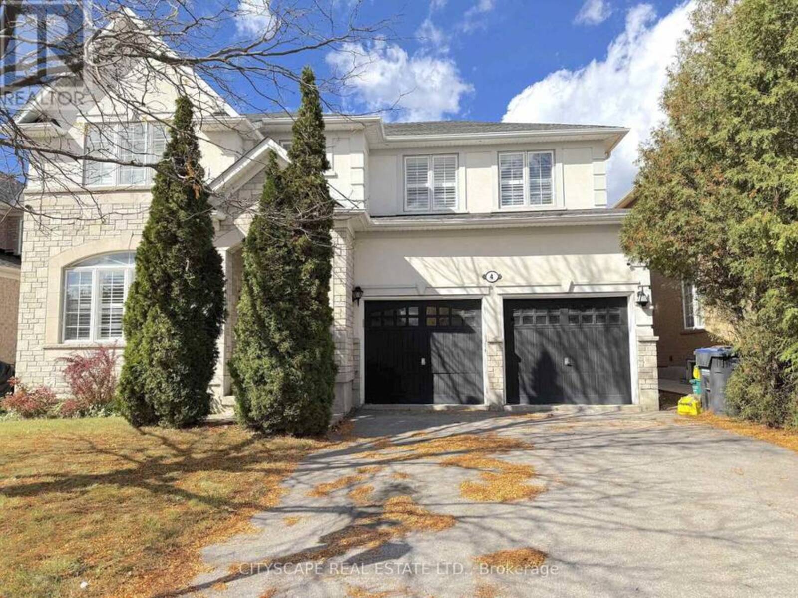 4 SERVICEBERRY CRESCENT, Brampton, Ontario L6P 2J7