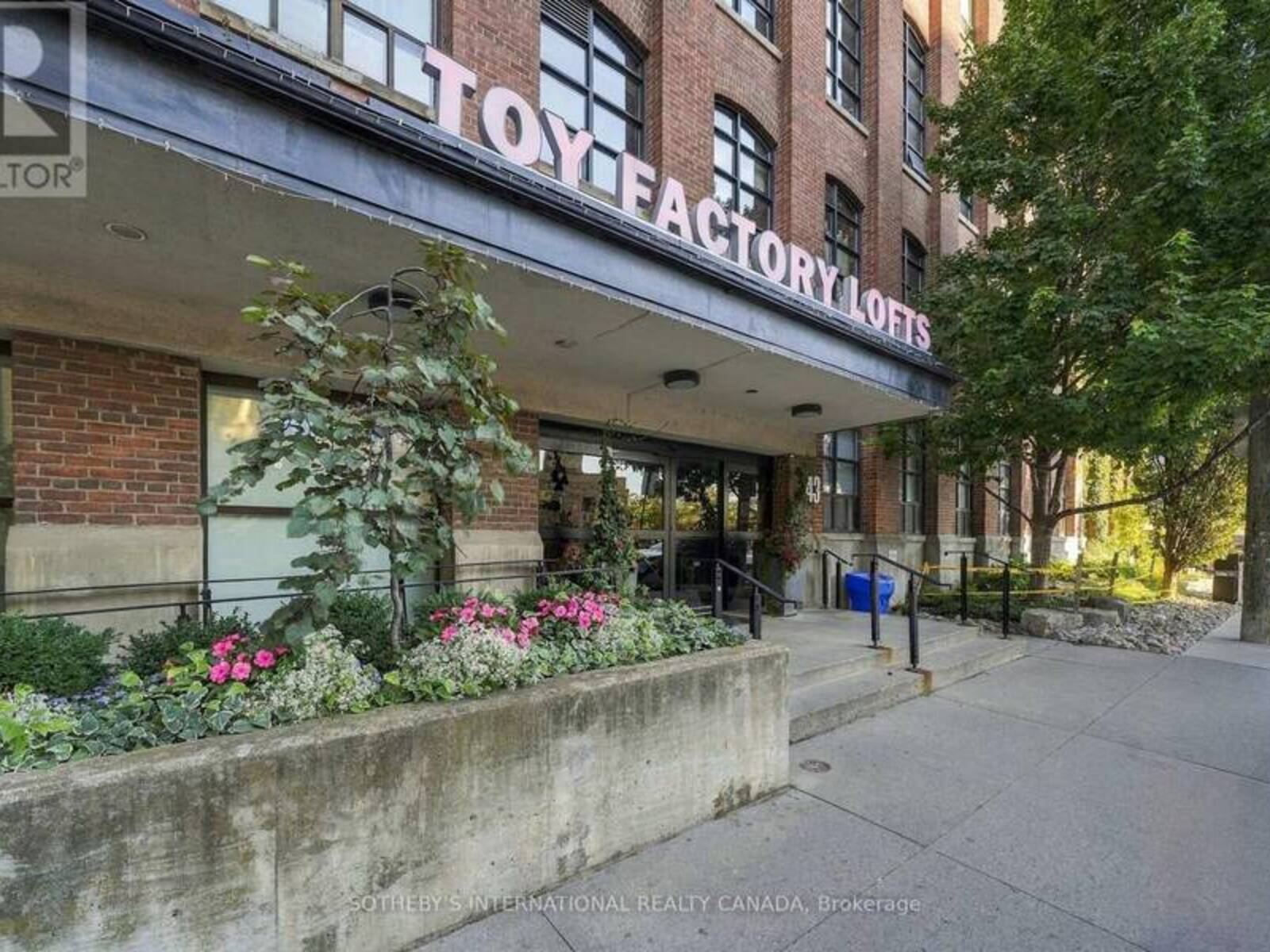 103 - 43 HANNA AVENUE, Toronto, Ontario M6K 1X1