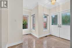128 COALBROOK COURT | Vaughan Ontario | Slide Image Nine