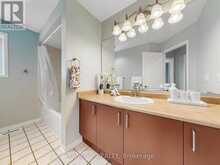 61 MILLCLIFF CIRCLE | Aurora Ontario | Slide Image Thirty-two