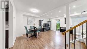 544 JACK GILES CIRCLE | Newmarket Ontario | Slide Image Ten