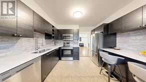 544 JACK GILES CIRCLE | Newmarket Ontario | Slide Image Nineteen