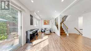544 JACK GILES CIRCLE | Newmarket Ontario | Slide Image Eight