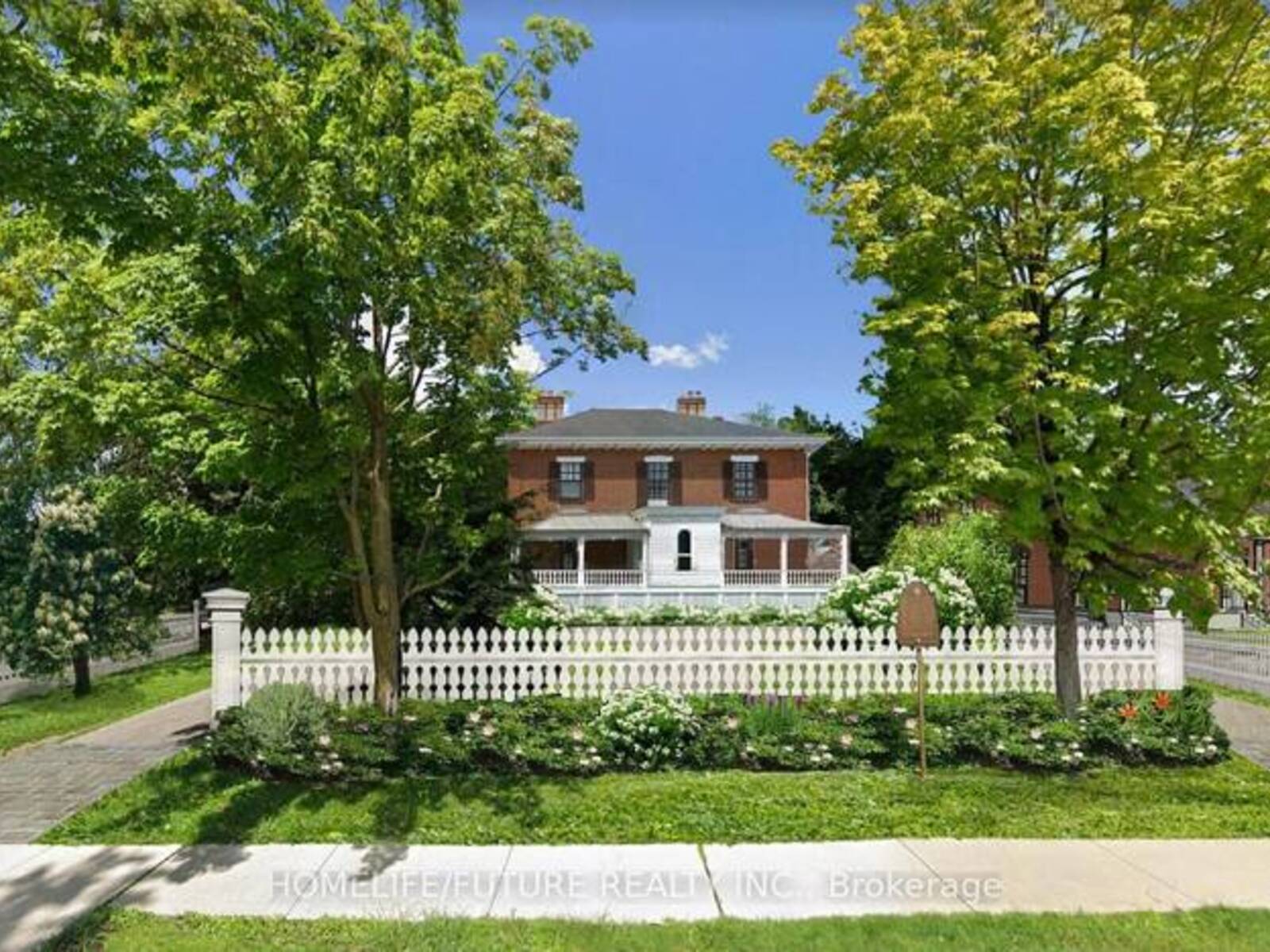 64 KING STREET, Toronto, Ontario M9N 1L3