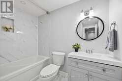 159 - 2050 UPPER MIDDLE ROAD | Burlington Ontario | Slide Image Nineteen