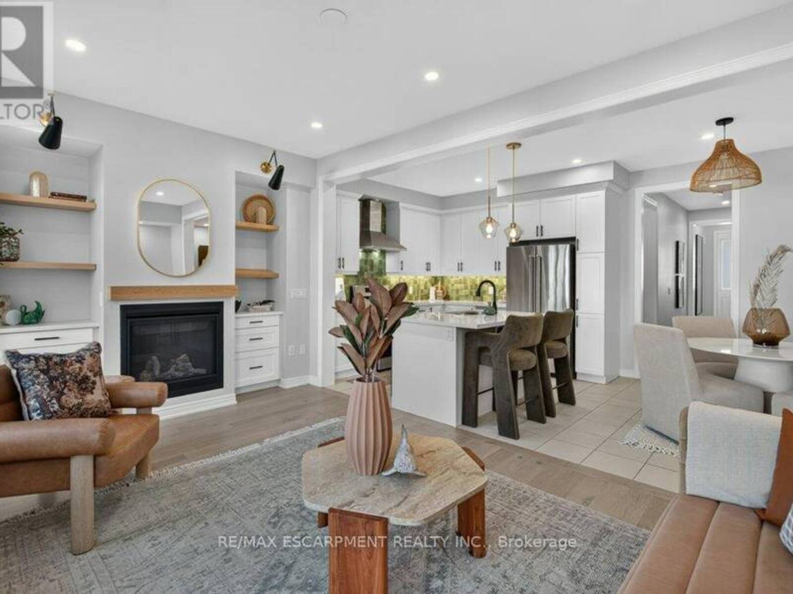 347 RAYMOND ROAD, Hamilton, Ontario L9K 0J8
