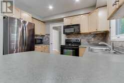 43 CROWN CRESCENT | Bradford West Gwillimbury Ontario | Slide Image Twelve