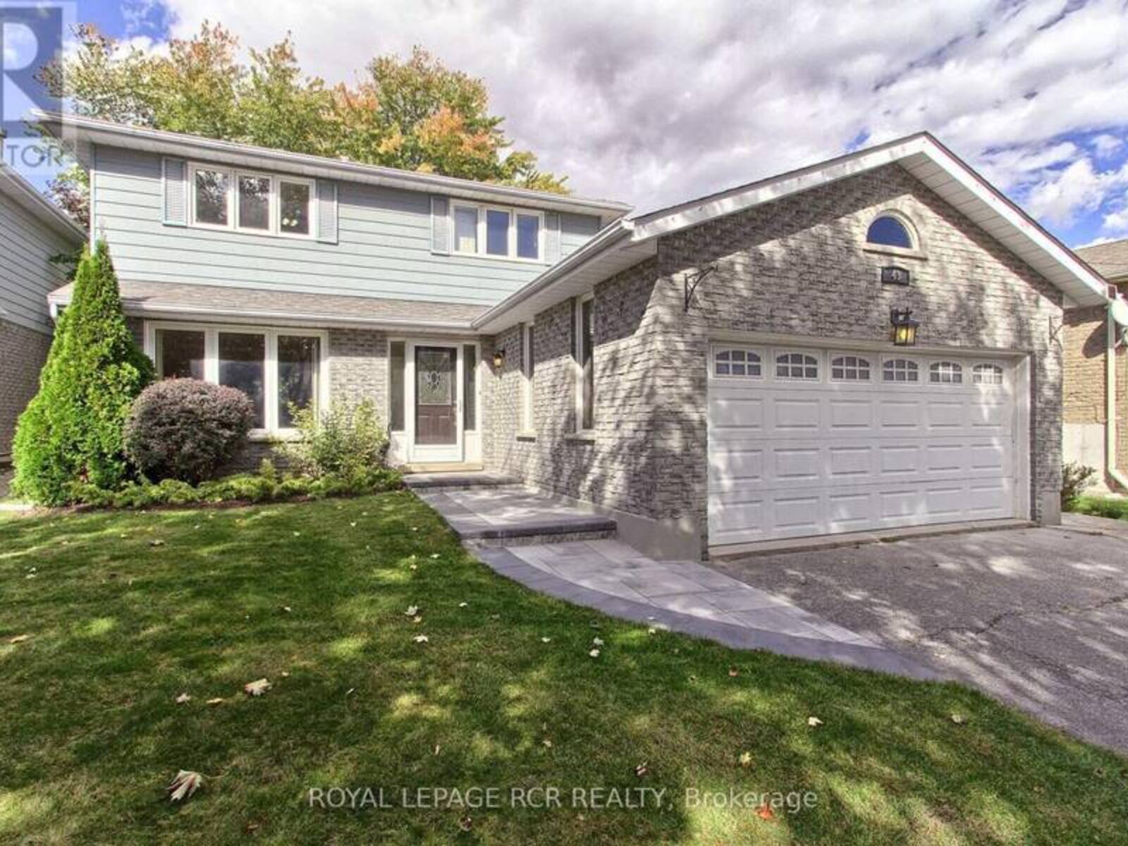 43 CROWN CRESCENT, Bradford West Gwillimbury, Ontario L3Z 2M4