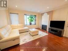 600 OAKWOOD AVENUE | Toronto Ontario | Slide Image Six