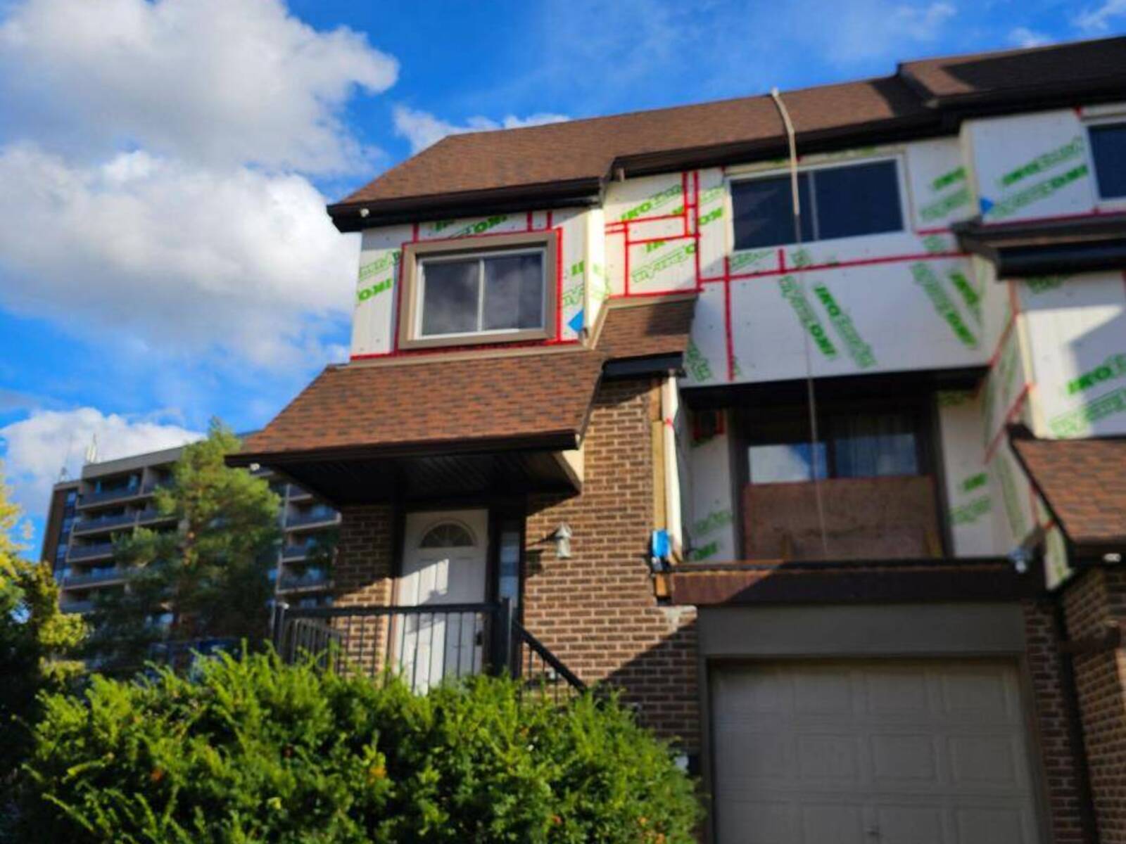 64 - 6780 FORMENTERA AVENUE, Mississauga, Ontario L5N 2L1
