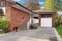 202 WATERLOO AVENUE | Toronto Ontario | Slide Image Eight