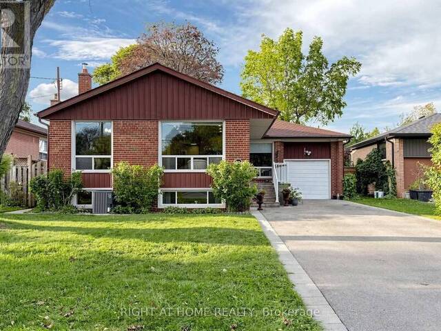 202 WATERLOO AVENUE Toronto Ontario, M3H 3Z2 - 5 Bedrooms Home For Sale