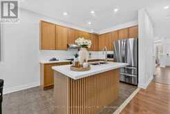 3 WHEELWRIGHT DRIVE | Richmond Hill Ontario | Slide Image Seventeen
