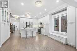 15 CALAMINT LANE | Richmond Hill Ontario | Slide Image Thirteen