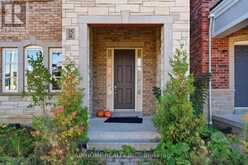 15 CALAMINT LANE | Richmond Hill Ontario | Slide Image Two