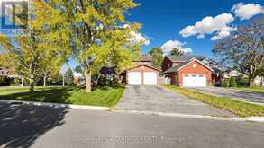 2 GRES COURT | Bradford West Gwillimbury Ontario | Slide Image Three