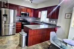 71 SWEETNAM DRIVE | Lindsay Ontario | Slide Image Twelve
