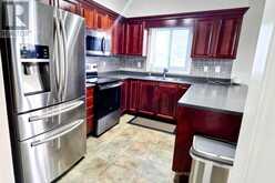 71 SWEETNAM DRIVE | Lindsay Ontario | Slide Image Thirteen
