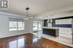 75 RAVENSBOURNE CRESCENT | Toronto Ontario | Slide Image Thirteen