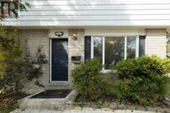 4 GLAMIS COURT | Hamilton Ontario | Slide Image Six