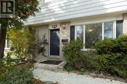 4 GLAMIS COURT | Hamilton Ontario | Slide Image Seven