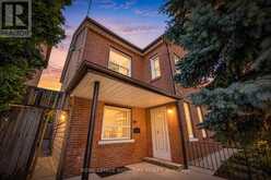 212 LIPPINCOTT STREET | Toronto Ontario | Slide Image Three