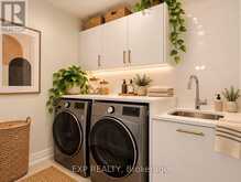 209 VERMONT AVENUE | Newmarket Ontario | Slide Image Eight