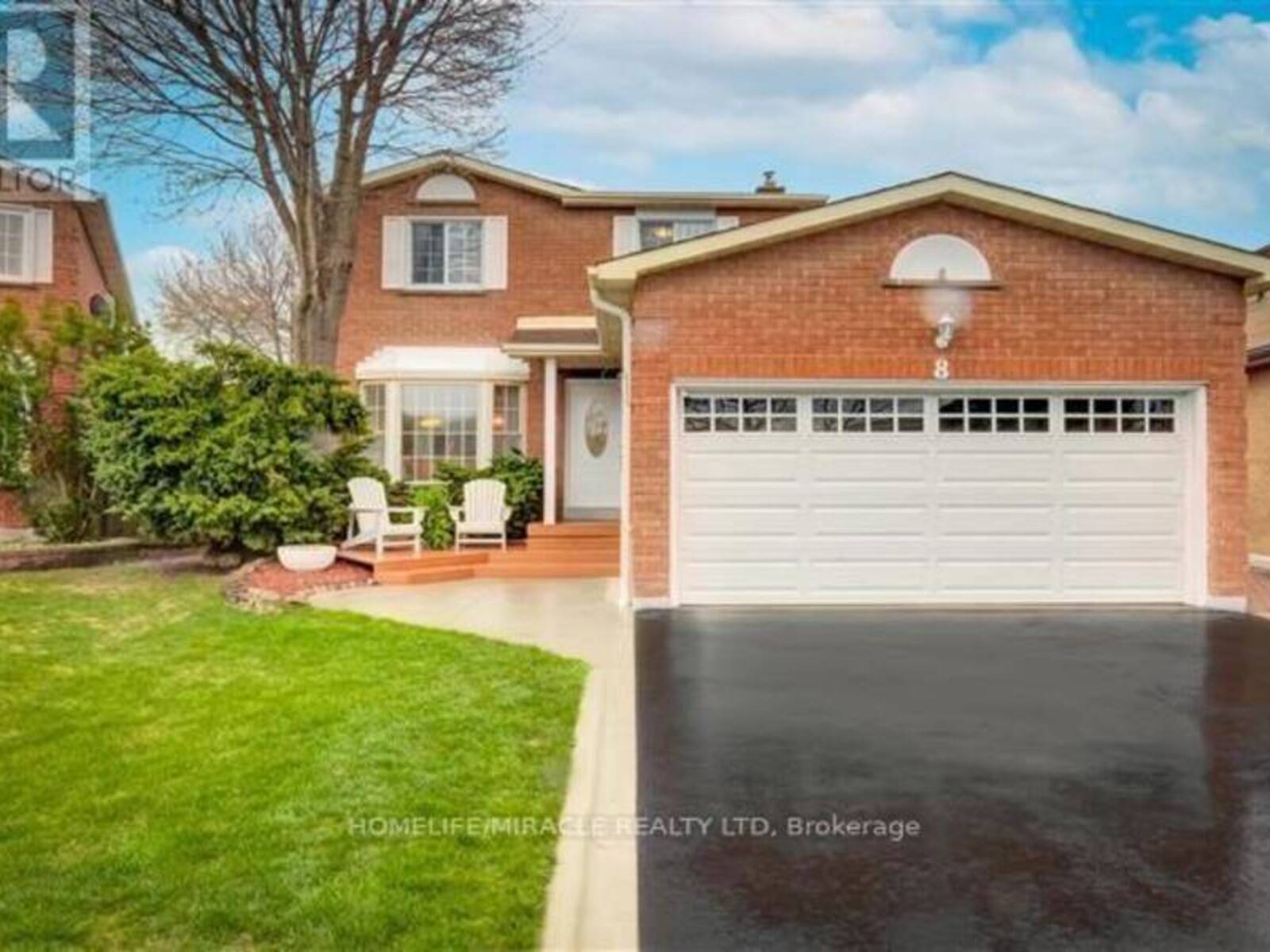 8 WILLOWCREST COURT, Brampton, Ontario L6X 3K9