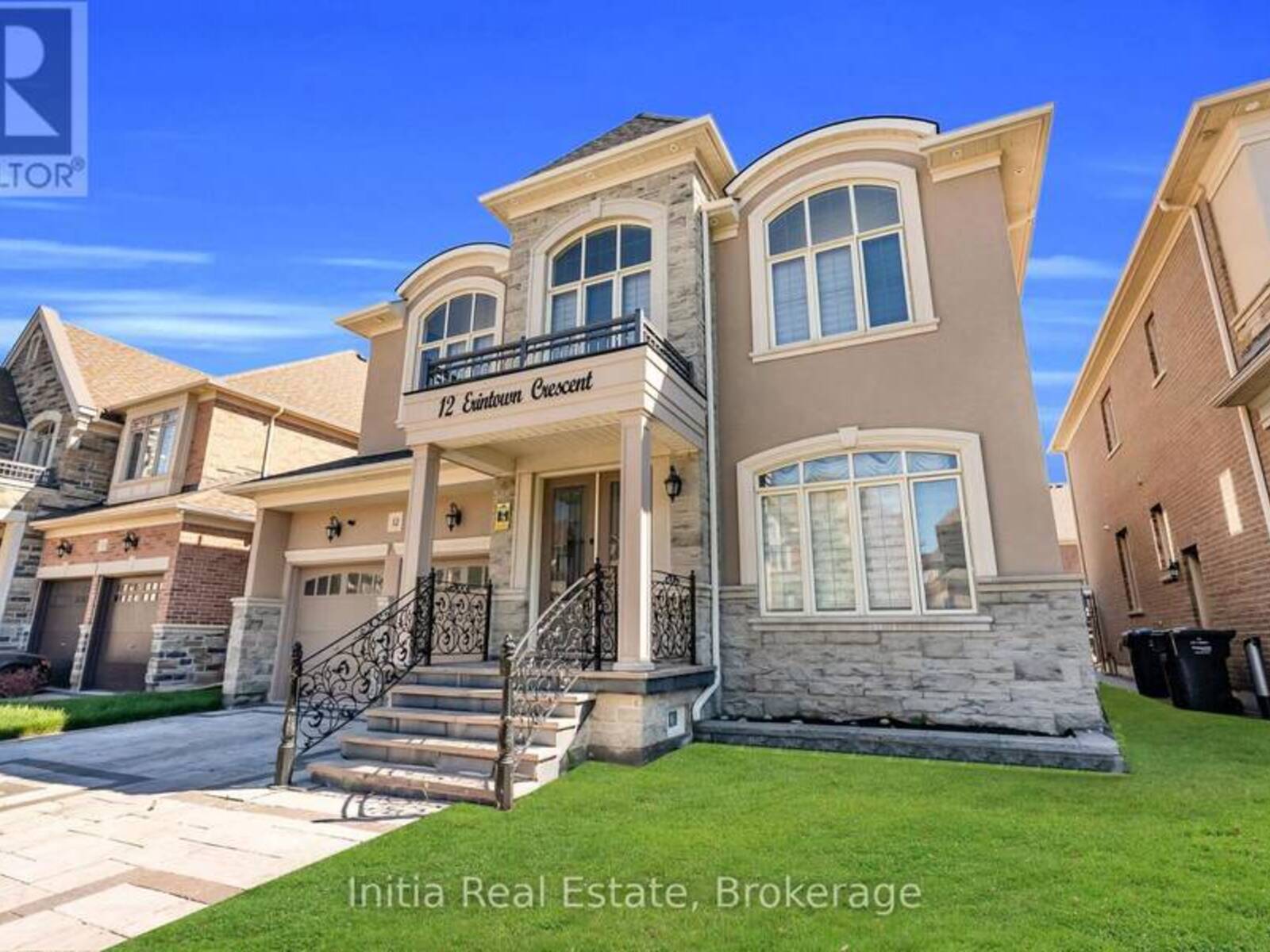 12 ERINTOWN CRESCENT S, Brampton, Ontario L6P 4H2