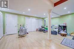 68 DRAWBRIDGE DRIVE | Markham Ontario | Slide Image Thirty-eight
