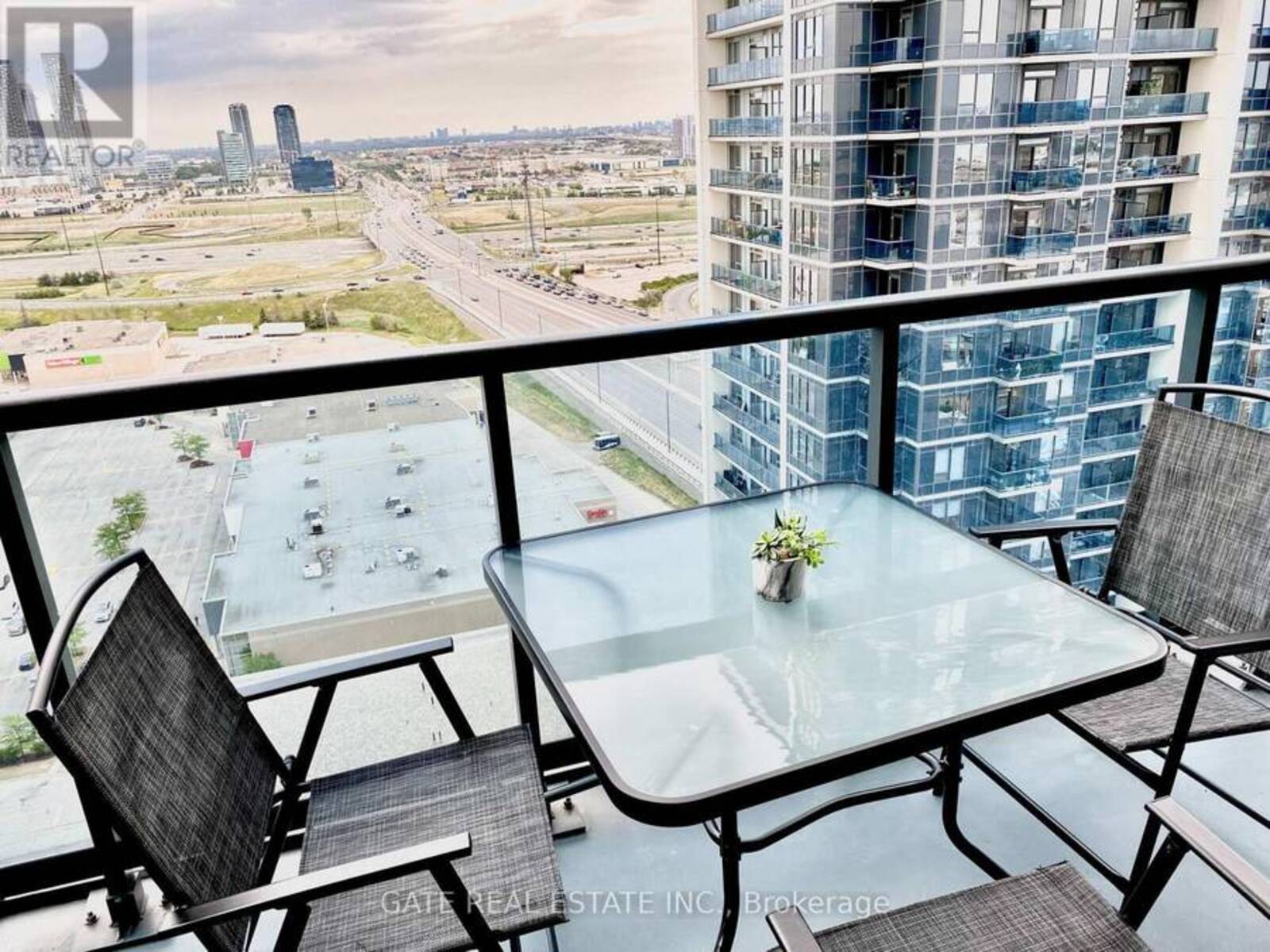 2211 - 3700 HIGHWAY 7 ROAD, Vaughan, Ontario L4L 0G8