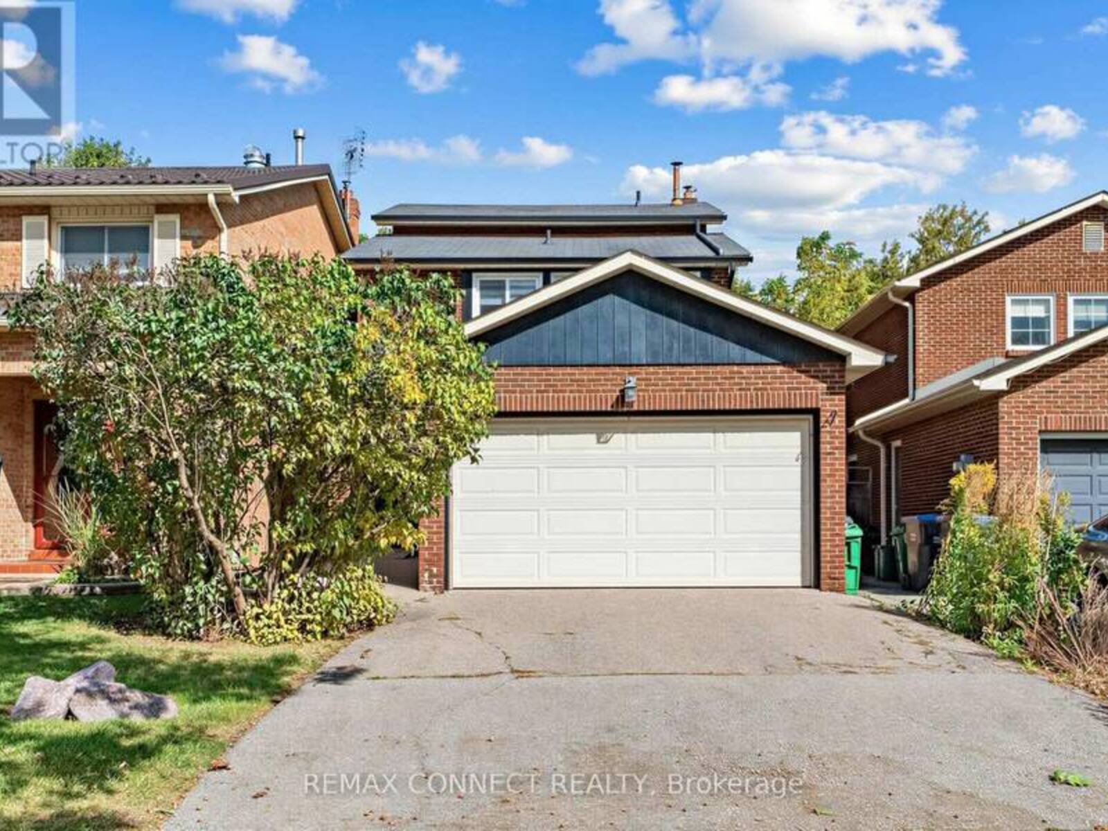 4199 TRELLIS CRESCENT, Mississauga, Ontario L5L 2M1