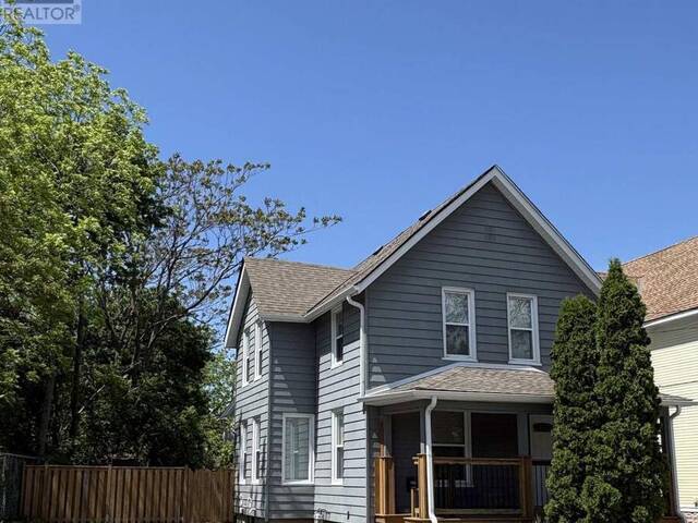 5527 PALMER AVENUE Niagara Falls Ontario, L2E 3V3 - 3 Bedrooms Home For Sale